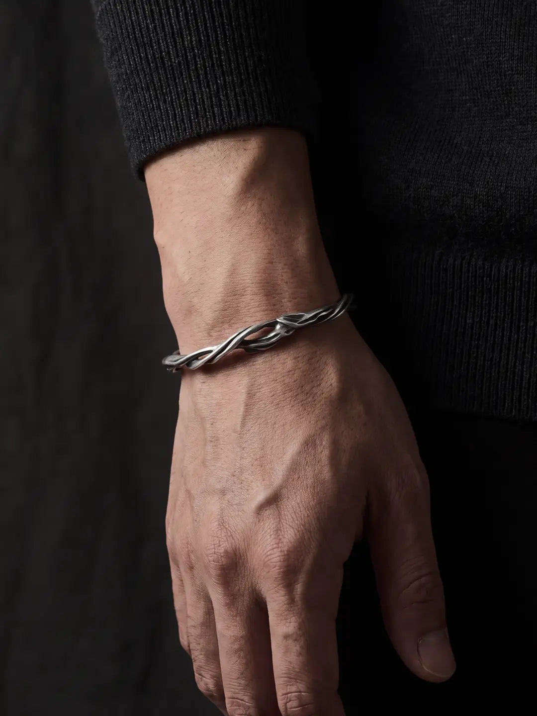 LEEWARD · Bangle