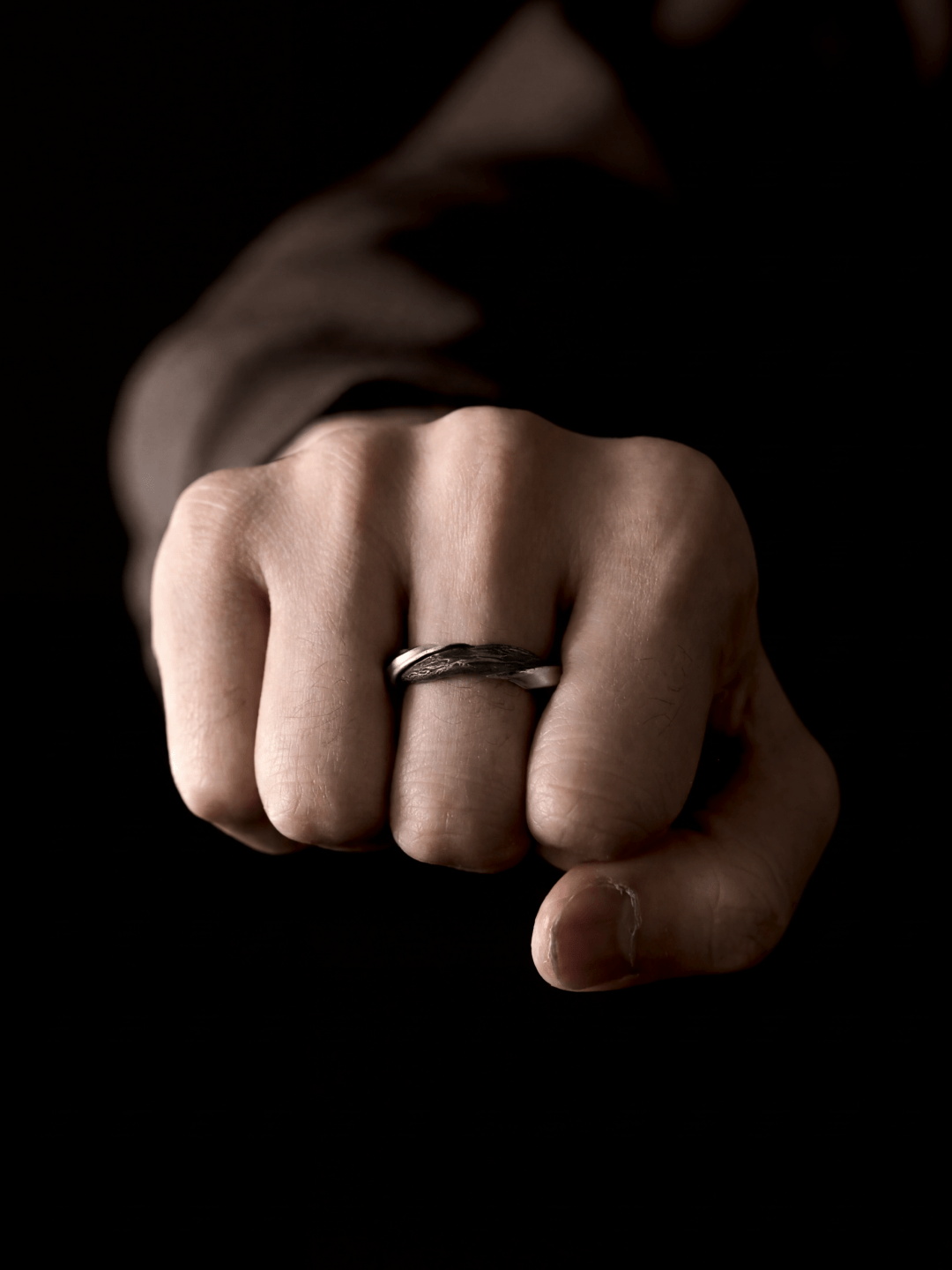 LEEWARD · Ring