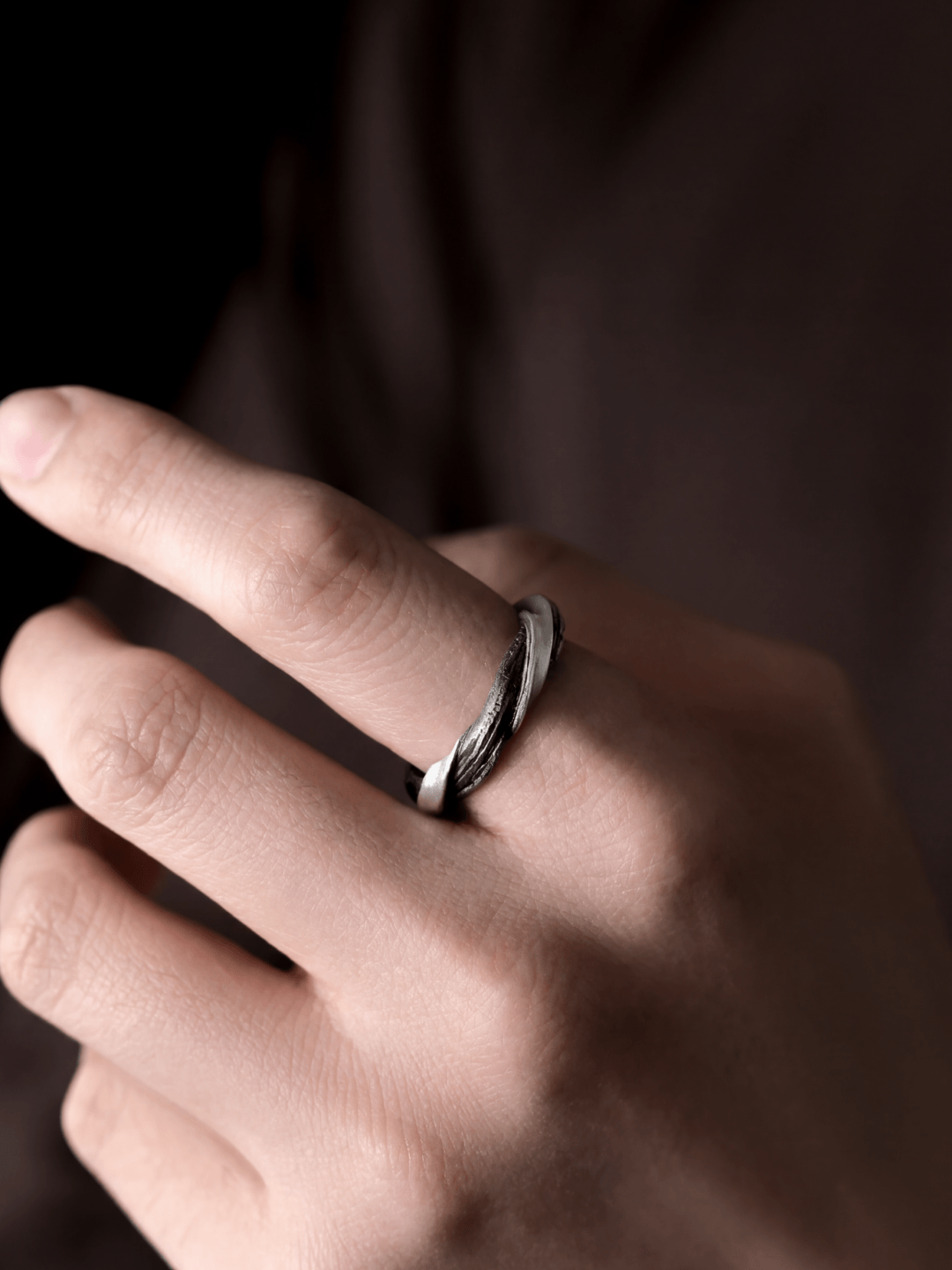 LEEWARD · Ring