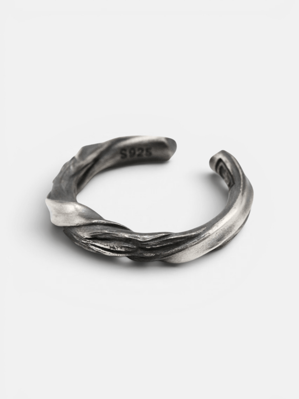 LEEWARD · Ring