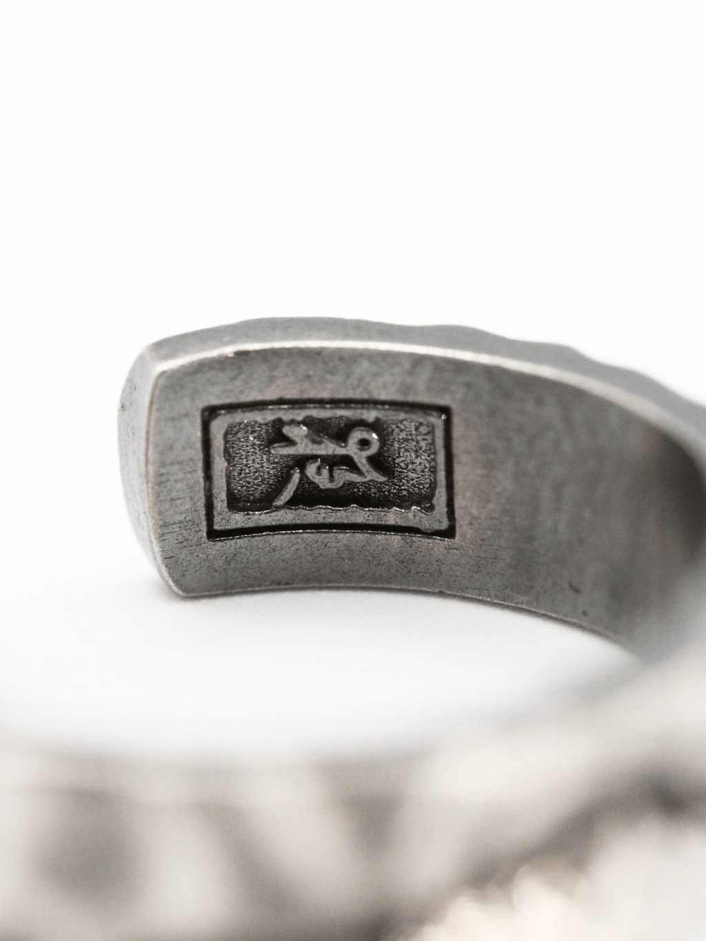 CAIRN · Ring
