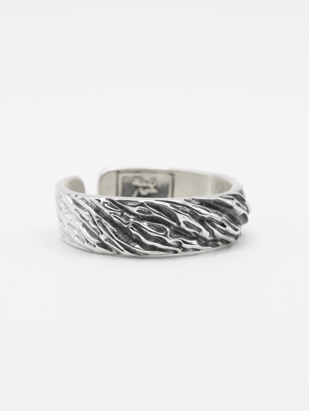 CALVE · Ring