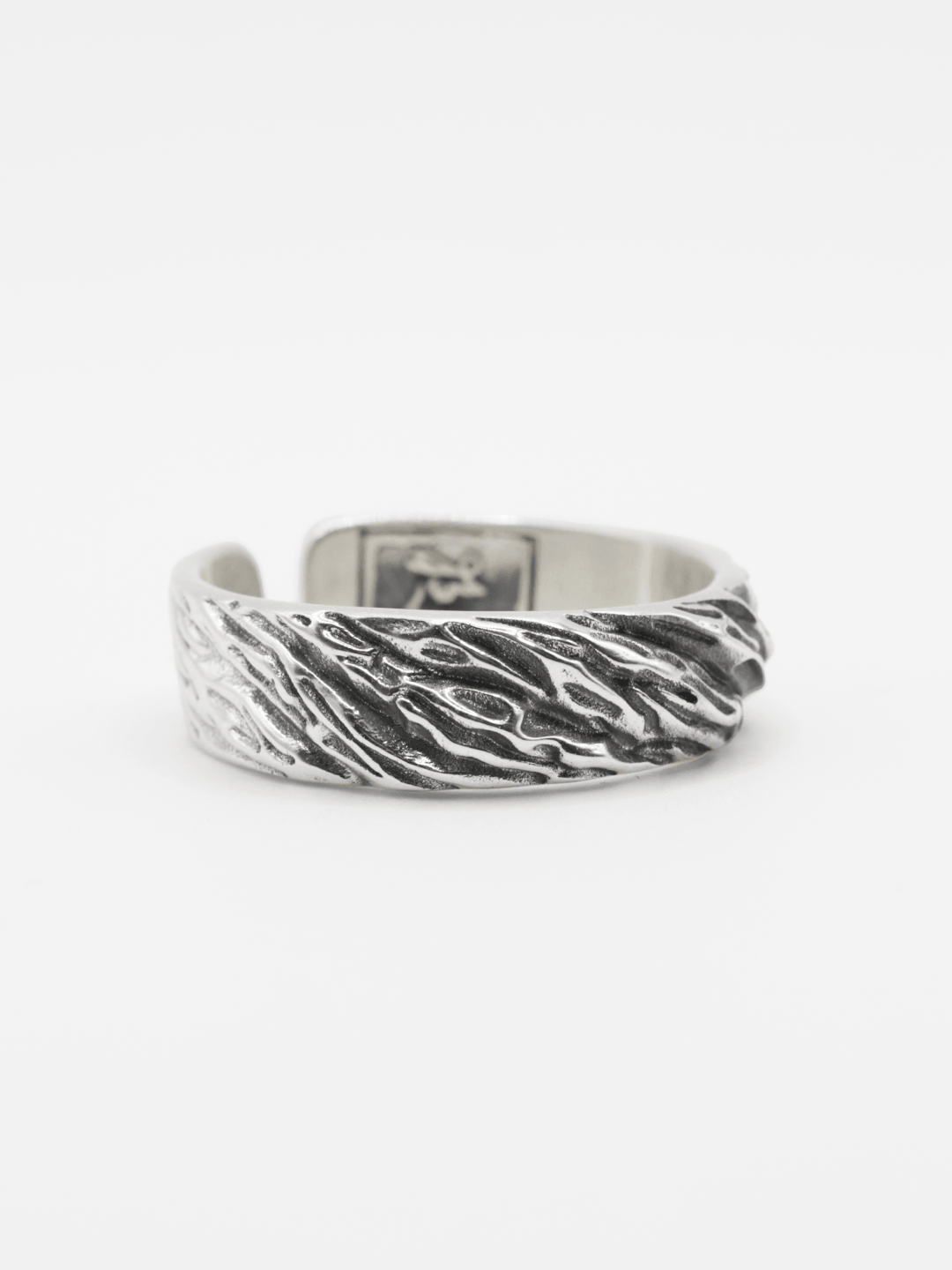 CALVE · Ring