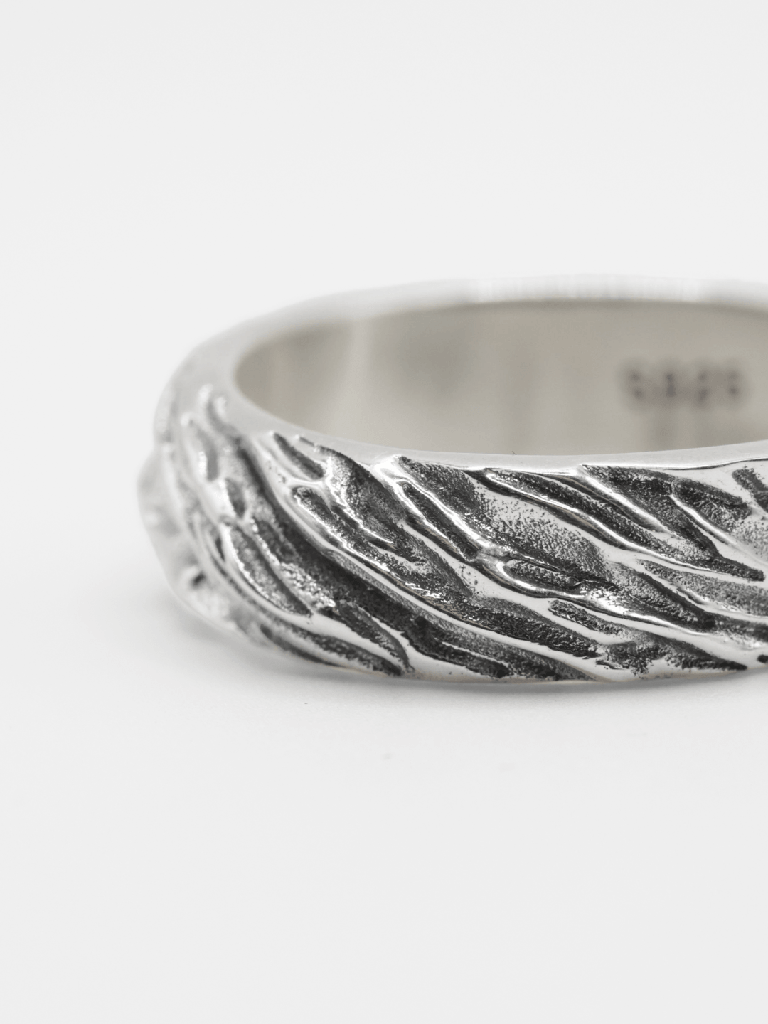 CALVE · Ring